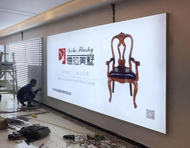 成都廣告向日葵视频色板下载燈箱的安裝和維護的技巧？