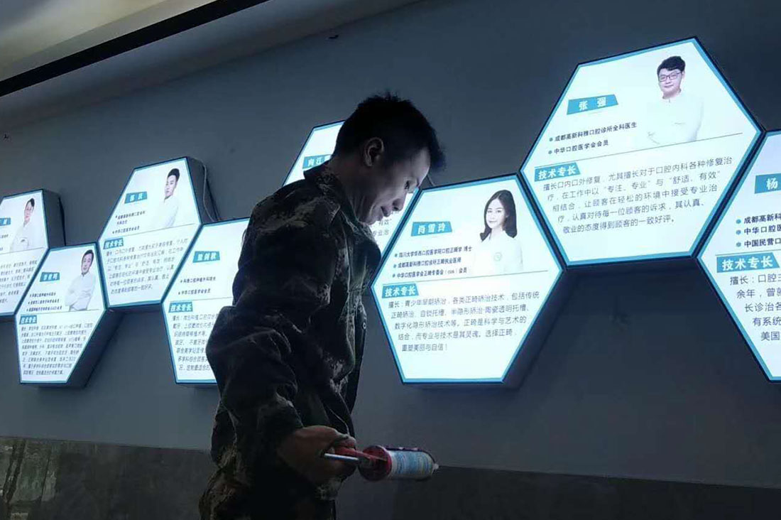 成都燈箱廣告向日葵视频色板下载安裝